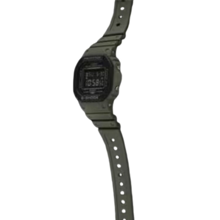 Casio-DW-5610SU-3DR with strap